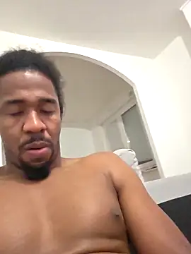 Snapshot of cracha chatting on October 28, 2025, 11:40 pm cracha online show from October 28, 2025, 11:40 pm