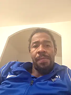 Snapshot of cracha chatting on November 10, 2025, 11:59 pm cracha online show from November 10, 2025, 11:59 pm