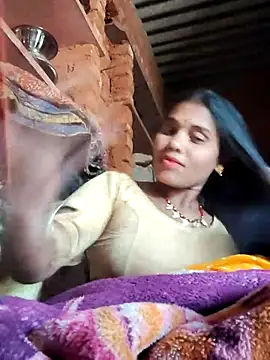 Katrina kaif143 online show from December 4, 2025, 5:50 am