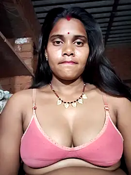 Katrina kaif143 online show from February 22, 2026, 2:37 pm