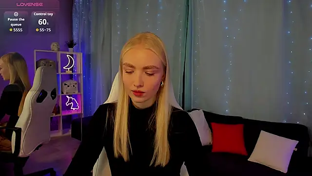 TessaGrays online show from November 4, 2025, 10:25 am