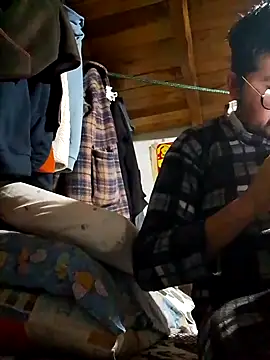 Snapshot of RAJV_ chatting on October 7, 2025, 3:42 pm RAJV online show from October 7, 2025, 3:42 pm