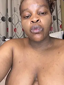 CynnxxxBarb online show from December 20, 2025, 12:18 am