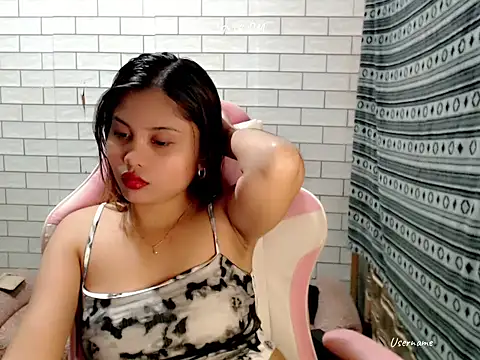 Snapshot of pinay_old_lover chatting on October 18, 2025, 3:13 pm pinay old lover online show from October 18, 2025, 3:13 pm