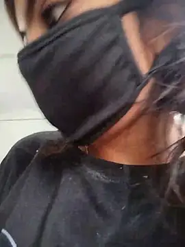 Snapshot of PEEHU-50 chatting on October 5, 2025, 1:04 am PEEHU-50 online show from October 5, 2025, 1:04 am