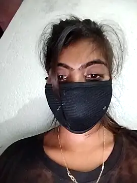 Snapshot of PEEHU-50 chatting on October 5, 2025, 2:15 pm PEEHU-50 online show from October 5, 2025, 2:15 pm