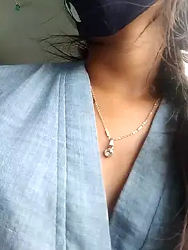 Snapshot of PEEHU-50 chatting on October 8, 2025, 1:47 am PEEHU-50 online show from October 8, 2025, 1:47 am