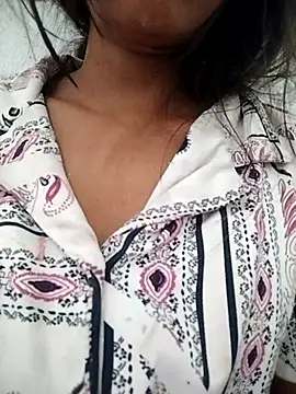 Snapshot of PEEHU-50 chatting on October 23, 2025, 1:27 am PEEHU-50 online show from October 23, 2025, 1:27 am