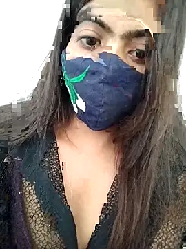 Snapshot of PEEHU-50 chatting on November 6, 2025, 2:01 am PEEHU-50 online show from November 6, 2025, 2:01 am