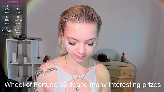 Snapshot of MelinMonro chatting on October 29, 2025, 3:20 am MelinMonro online show from October 29, 2025, 3:20 am