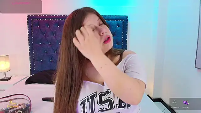 Snapshot of Cammi_wagner chatting on October 25, 2025, 7:52 pm Cammi wagner online show from October 25, 2025, 7:52 pm