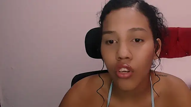 Snapshot of Tainara_ebony chatting on October 11, 2025, 6:50 pm Tainara ebony online show from October 11, 2025, 6:50 pm