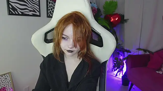 Snapshot of Staymonica chatting on February 15, 2026, 12:58 pm Staymonica online show from February 15, 2026, 12:58 pm