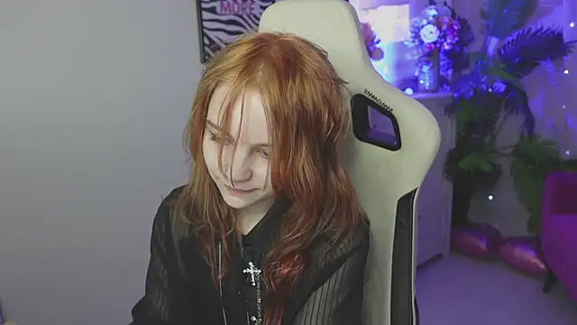 Snapshot of Staymonica chatting on February 18, 2026, 1:18 pm Staymonica online show from February 18, 2026, 1:18 pm