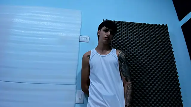 Liam Brookss online show from November 5, 2025, 12:21 am