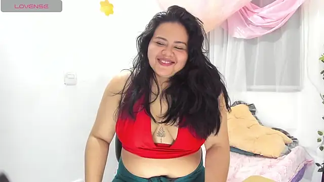 Tania cruz  online show from March 11, 2026, 3:12 am