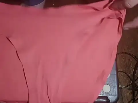 Snapshot of macKnd chatting on October 18, 2025, 7:03 pm macKnd online show from October 18, 2025, 7:03 pm