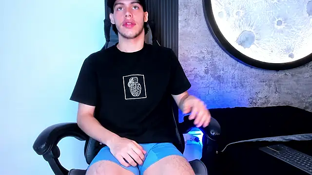 Lucian grey online show from November 8, 2025, 4:23 am