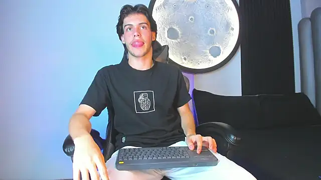 Lucian grey online show from November 8, 2025, 5:12 pm