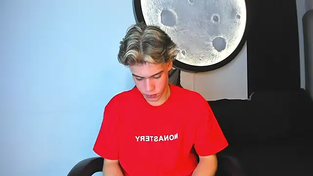 Lucian grey online show from November 10, 2025, 5:06 am