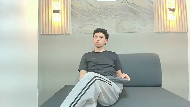 Snapshot of ISRAEL_GRAY chatting on October 10, 2025, 7:24 pm ISRAEL GRAY online show from October 10, 2025, 7:24 pm