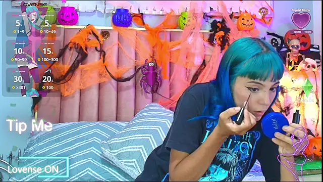 Snapshot of ElektraBlue chatting on October 29, 2025, 7:48 pm ElektraBlue online show from October 29, 2025, 7:48 pm