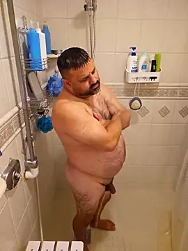 Snapshot of Roddog18 chatting on October 10, 2025, 5:28 am Roddog18 online show from October 10, 2025, 5:28 am