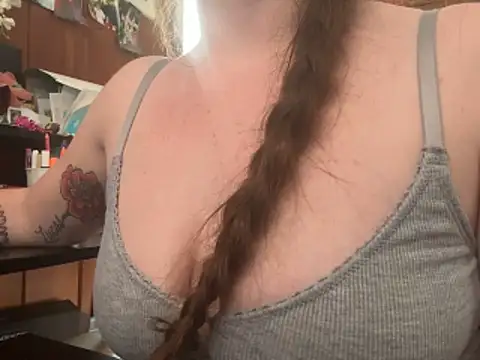 Lil Mama17 online show from April 13, 2026, 3:50 pm