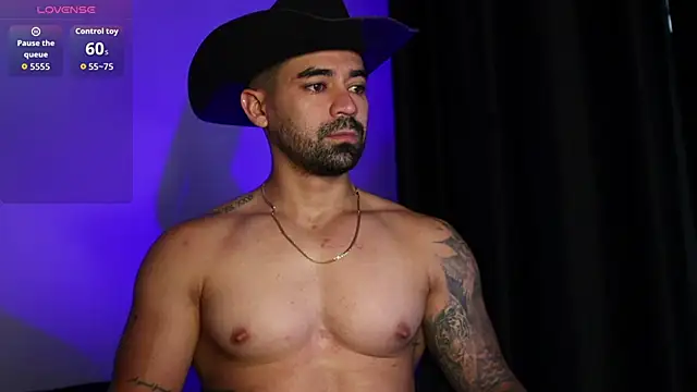 Snapshot of SOY_MIKE chatting on October 17, 2025, 1:25 pm SOY MIKE online show from October 17, 2025, 1:25 pm