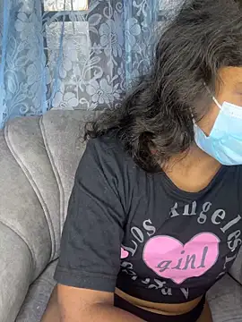 Snapshot of SukiyamaAsia chatting on November 6, 2025, 7:20 am SukiyamaAsia online show from November 6, 2025, 7:20 am