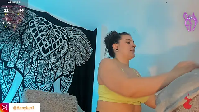 Snapshot of Anny_ferrer1 chatting on October 6, 2025, 11:35 pm Anny ferrer1 online show from October 6, 2025, 11:35 pm