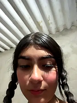 Snapshot of Sweed-virgin-pussy chatting on November 15, 2025, 1:25 am Sweed-virgin-pussy online show from November 15, 2025, 1:25 am