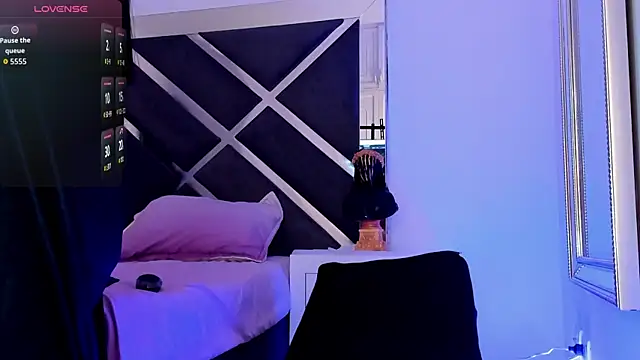 Neereth online show from October 8, 2025, 9:01 pm