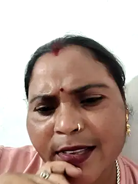 Snapshot of Monalisa22y chatting on October 4, 2025, 10:24 am Monalisa22y online show from October 4, 2025, 10:24 am