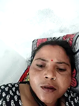 Snapshot of Monalisa22y chatting on October 5, 2025, 2:43 am Monalisa22y online show from October 5, 2025, 2:43 am