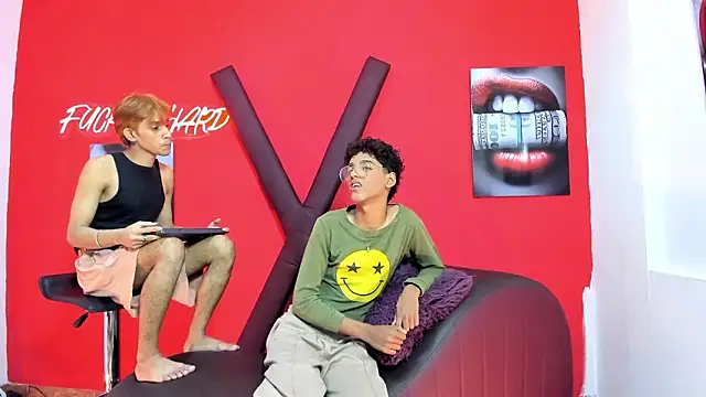 VERY HOT GUYS online show from March 18, 2026, 7:39 pm