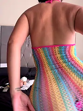 Snapshot of whitefoxxxx6 chatting on October 21, 2025, 9:37 pm whitefoxxxx6 online show from October 21, 2025, 9:37 pm