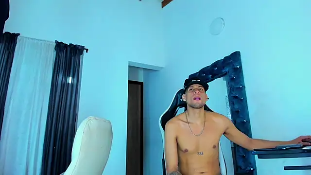 daddys insanee online show from November 14, 2025, 11:42 am