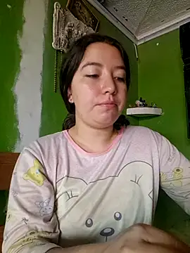 annyaparis online show from October 11, 2025, 4:38 pm