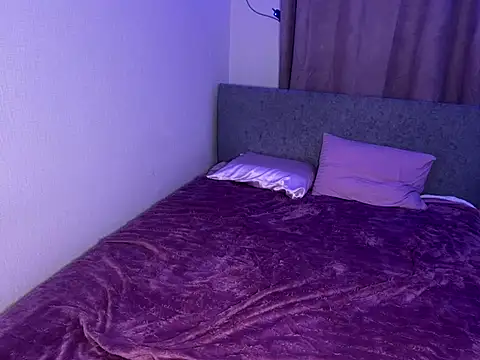 Snapshot of Amy_hemii chatting on October 3, 2025, 1:24 am Amy hemii online show from October 3, 2025, 1:24 am