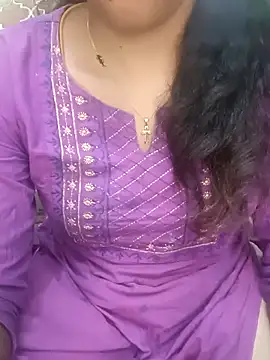 Snapshot of tamil_thaara03 chatting on November 7, 2025, 1:44 pm tamil thaara03 online show from November 7, 2025, 1:44 pm