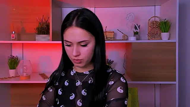 Snapshot of vivy_star1 chatting on October 26, 2025, 8:26 pm vivy star1 online show from October 26, 2025, 8:26 pm