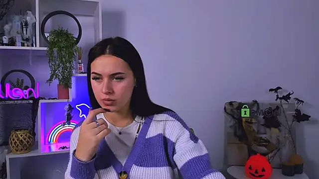 Snapshot of vivy_star1 chatting on October 29, 2025, 8:32 pm vivy star1 online show from October 29, 2025, 8:32 pm