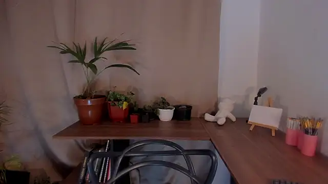 AmaruBloom online show from March 17, 2026, 7:01 am