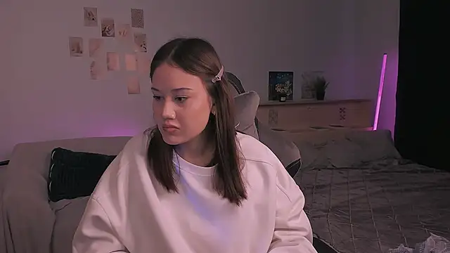 Snapshot of adelle046 chatting on October 29, 2025, 11:01 am adelle046 online show from October 29, 2025, 11:01 am