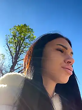 ilariea girl online show from October 2, 2025, 2:13 pm