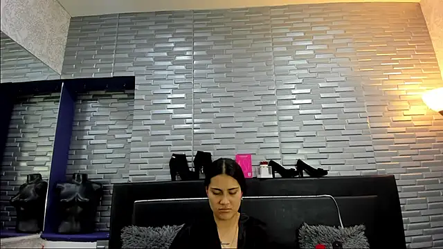 Snapshot of ChloeMorelli chatting on October 15, 2025, 2:22 am ChloeMorelli online show from October 15, 2025, 2:22 am