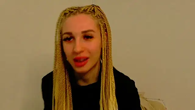 Sia a online show from December 17, 2025, 6:30 am