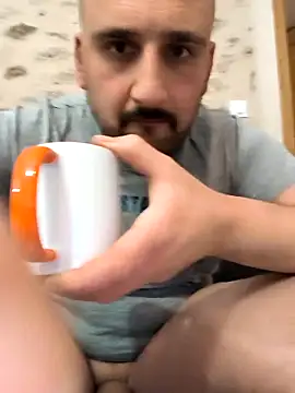 fred77183 online show from December 4, 2025, 4:27 pm