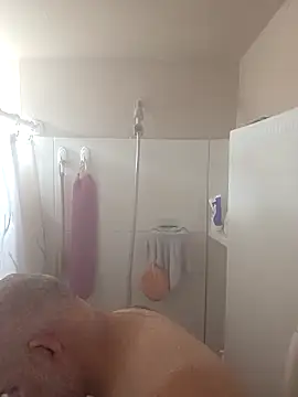 DeeBestEver online show from November 23, 2025, 2:55 am